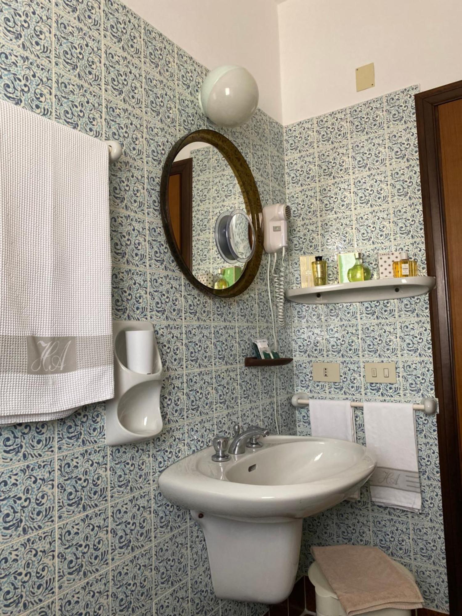 Hotel Astoria Пинето Экстерьер фото